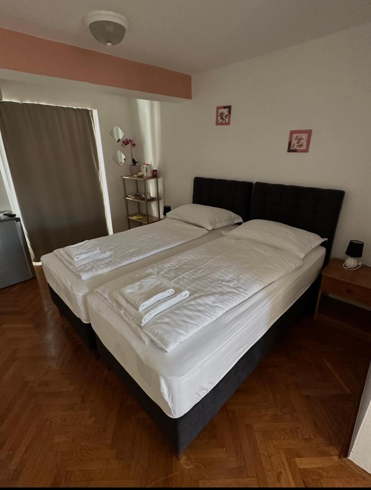 Apartment And Rooms Sidro Petrčane Zewnętrze zdjęcie
