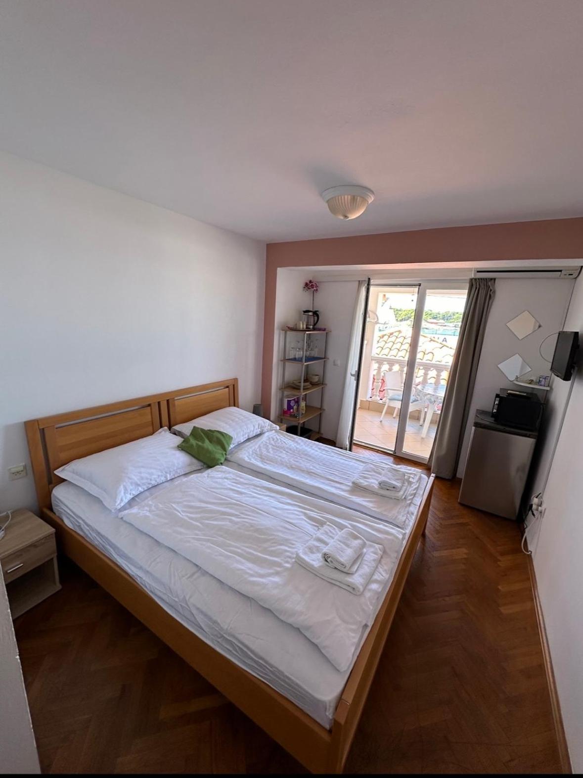Apartment And Rooms Sidro Petrčane Zewnętrze zdjęcie